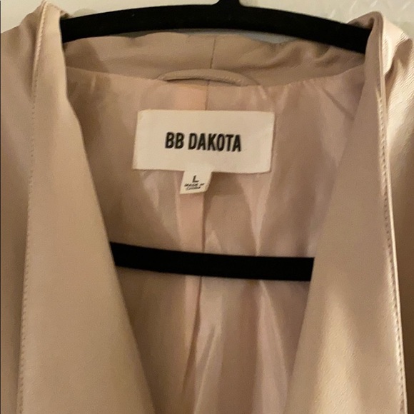 Jacket - Picture 4 of 4